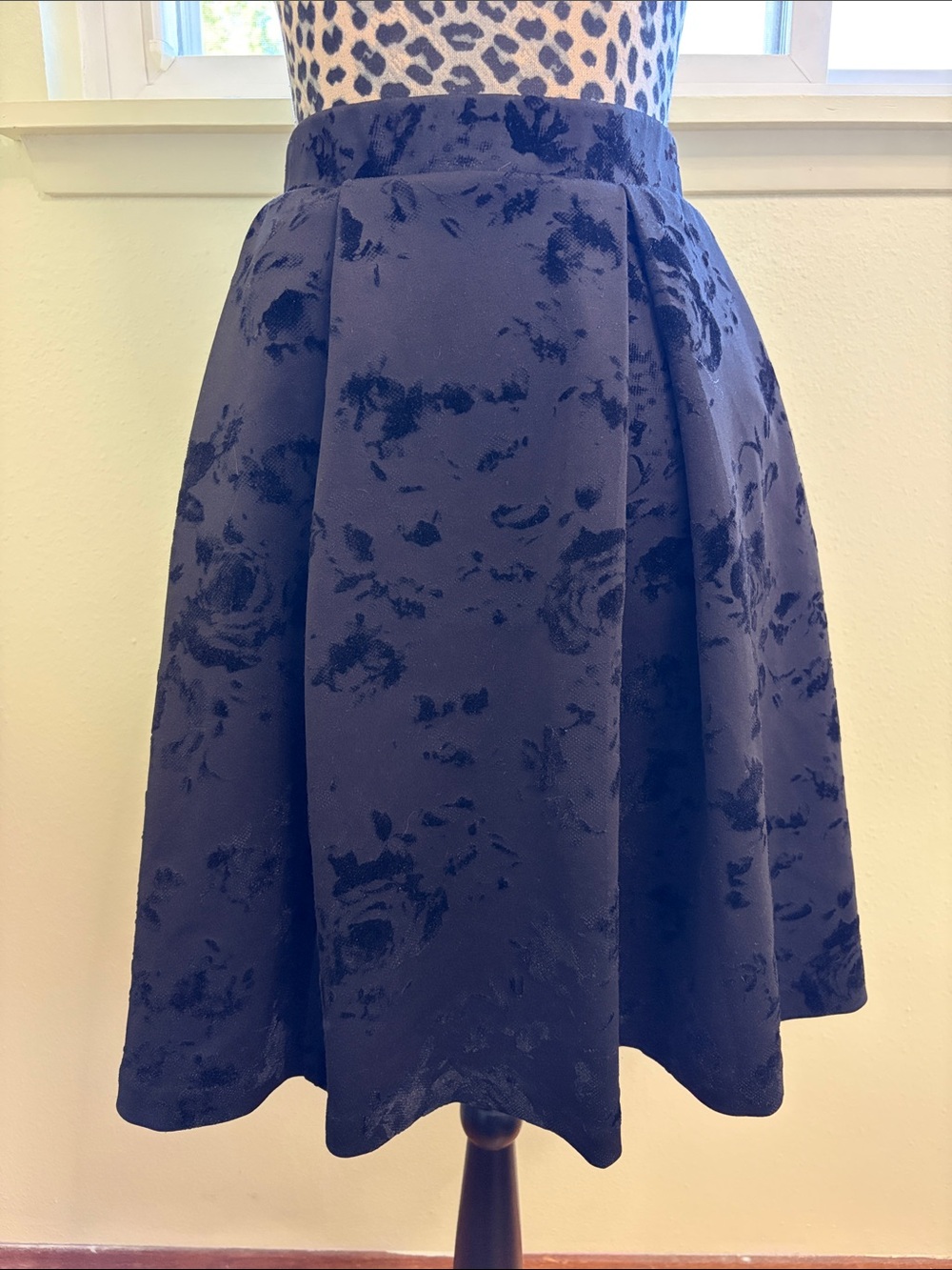 Torrid Burnout Velvet Pleated Skater Skirt - Picture 3 of 10